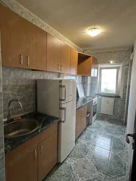 Lacul Tei x Facultatea de Constructii - 5 min parcul Tei si scoala 30